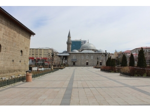 760 Bin Nüfusa Sahip Erzurum’da Yasağın İkinci Günüde Sessizlik Hakim