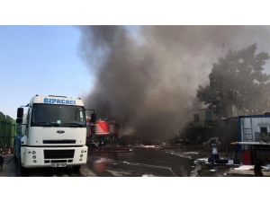 İzmir’deki Yangın Kontrol Altında