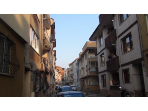 Komşularına Klarnet Konseri Verdi