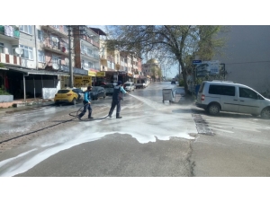 İzmit’te Korona Virüsle Mücadele Çalışmaları Sürüyor