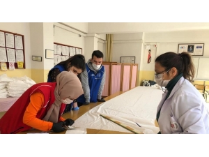 Gençlere Maske Yapımı Dersi Verildi