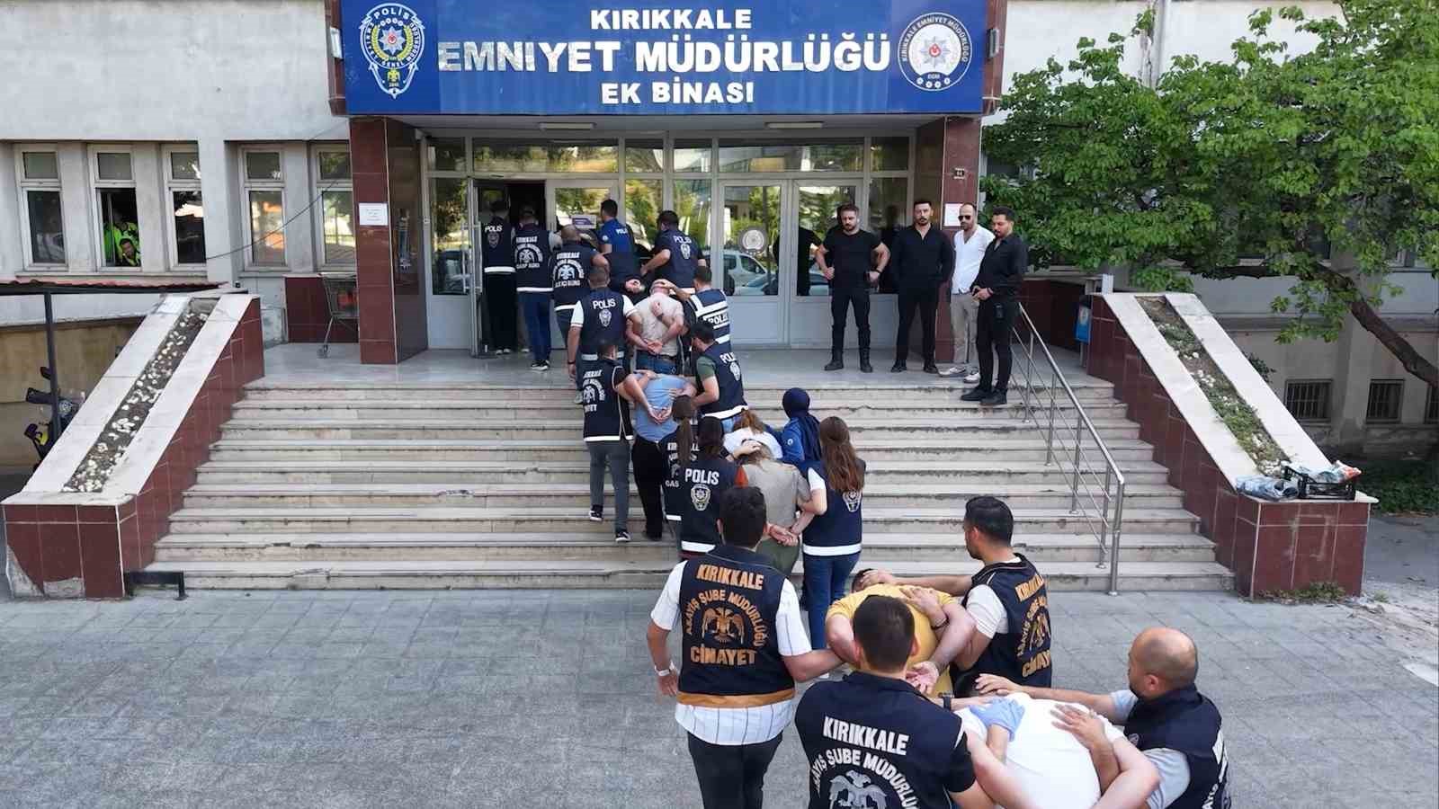 cesedi-derin-dondurucudan-cikmisti-12-yillik-faili-mechul-dosyasinda-safak-operasyonu-17-gozalti