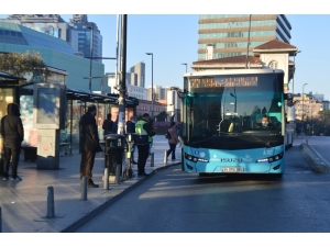 Sokağa Çıkma Yasağı Sona Erdi, Çalışanlar Yollara Düştü