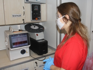 İki Sağlık Çalışanı Korona Virüs Hastalarına Umut Oldu