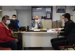 Akdeniz Belediyesi 65 Mahallede 20 Bin Ekmek Dağıttı