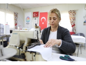 Viranşehir Gönüllü Evi’nde Maske Üretimine Başlandı