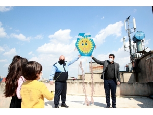 Vatandaşa Tüp, Çocuklara Uçurtma