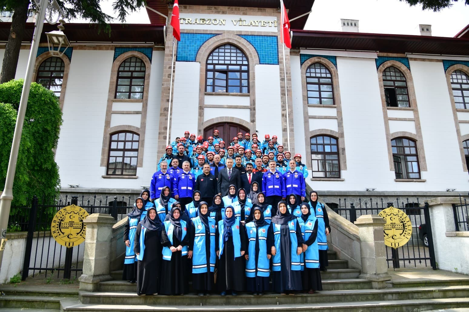trabzon-da-50-imam-hatip-ile-20-kur-an-i-kerim-kursu-ogreticisi-afad-gonullusu-oldu