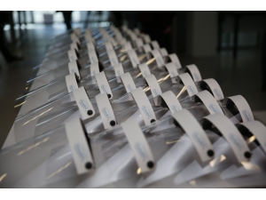 Başakşehir Belediyesi’nden Haftada Bin Adet Yüz Koruyucu Siperlik Maske Üretimi