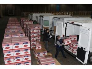 Gıda Paketleri İhtiyaç Sahiplerine Ulaştırılıyor