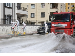 Karaköprü’de Dezenfekte Timi Çalışmalarını Sürdürüyor