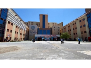 Diyarbakır’da Korona Virüsü Yenen 10 Hasta Alkışlar Eşliğinde Taburcu Edildi