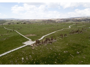 Ahlat’ın Tarihi Mekanlarında Korona Virüs Sessizliği