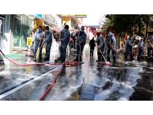 Osmanlı Marşlı ’Dezenfekte’ Klibi İlgi Gördü