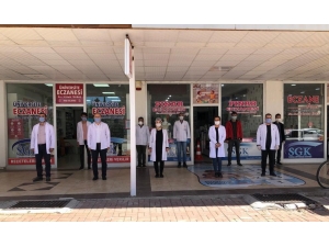 Korona Virüsten Ölen Eczacı Adıyaman’da Anıldı