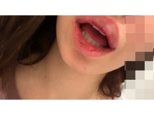 Eski Sevgilisini Yola Fırlatıp Dakikalarca Döven Şahıs Kamerada