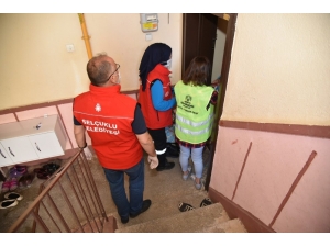 Sosyal Kartlar İhtiyaç Sahiplerine Ulaştırılıyor