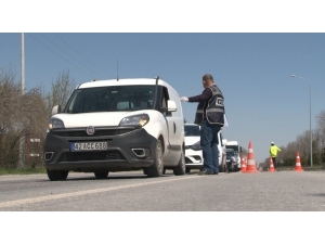 Seyahat Belgesini Eksik Aldı, Yakalanınca "Komutana Söyledim Ben" Dedi