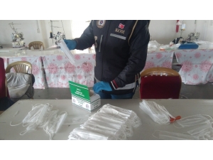 Denizli’de Kom Ekipleri 19 Bin Adet Sahte Maske Ele Geçirdi