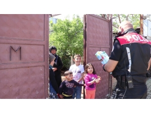 Meryem İstedi Polis Oyun Hamuru Getirdi