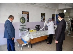 Maske Üretim Makinesi İle Maske Üretimine Başlandı