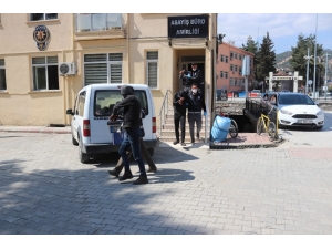 İnşaattan Hırsızlık Yapan Şüpheliler Tutuklandı