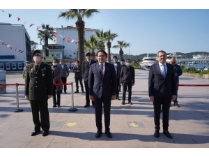 Atatürk’ün Ayvalık’a Gelişinin 86. Yıldönümü Sade Bir Törenle Kutlandı