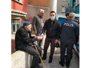 Abdullah Dededen Duygulandıran Bağış