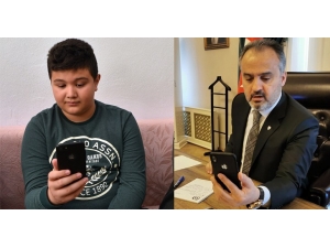 Sosyal Medyadan Top İstedi, Başkan Yerine Getirdi