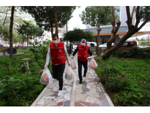 Bayraklı Belediyesinden Vatandaşlara Destek