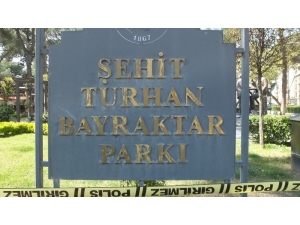 Burhaniye’de Korona Virüs Tedbirleri Artırıldı Parka Emniyet Şeridi Çekildi