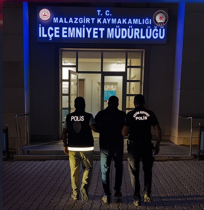 mus-ta-10-yil-8-ay-hapis-cezasi-bulunan-firari-hukumlu-yakalandi