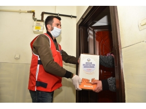 Avcılar’da Salgınla Mücadelede “Kardeş Aile” Desteği