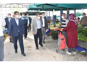 Kaymakam Ve Başkandan Çarşı Pazara Sıkı Denetim