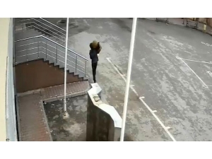 Atatürk Büstünü Çalan Kişilerden 2’si Yakalandı