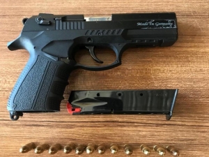 Maganda Kurşunuyla Değil, Kendi Kendini Vurmuş