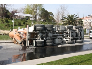 Bahçelievler’de Beton Mikseri Devrildi: 1 Yaralı