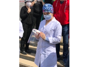 Lüleburgaz Devlet Hastanesi’ne 500 Siperli Maske Ulaştırıldı