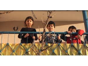 Develi’de Sokağa Çıkamayan Çocuklar Okulu Özledi