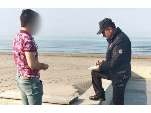 Atakum’da Sahilinde Dolaşan 53 Kişiye Para Cezası