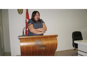 Boşanmak Aşamasındaki Karısını Ve Avukatı Silahla Ağır Yaraladı