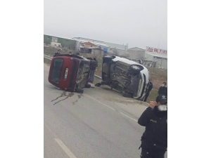 Konya’da İki Otomobil Çarpıştı: 4 Yaralı