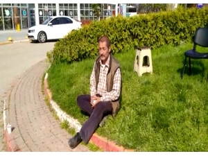 8 Aydır Dışarıda Yatıp Kalkıyordu... Evsiz Vatandaşa Devlet Sahip Çıktı