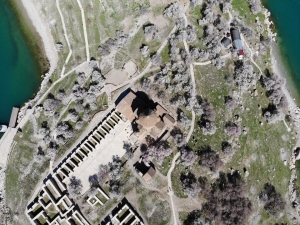 Turistlerin Akınına Uğrayan Akdamar Adası Boş Kaldı