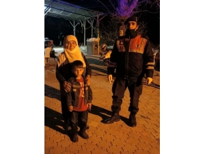 5 Yaşındaki Yusuf "Ben Devletime Bağış Yapacağım" Dedi, 10 Tl’sini Verdi