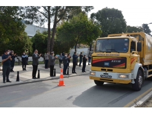 Ortaca’da Temizlik İşçilerine Alkışlı Destek