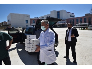 Taşköprü Belediyesinden Vatandaş Ve Kurumlara Maske Desteği