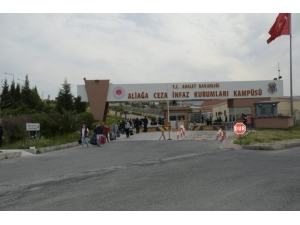 İzmir’de Hükümlülerin Tahliye Ve İzin İşlemleri Sürüyor