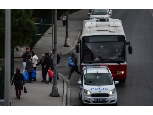 Bakırköy Kadın Tutukevi’nden Tahliye Edilen Vatandaşlar Otobüsler İle Taşındı