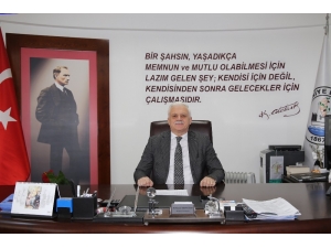 Başkan Deveciler Maaşını Kampanyaya Bağışladı